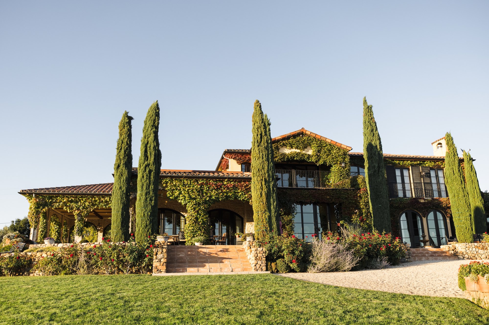 Tuscan Villa — owner-supplied property photograph 11