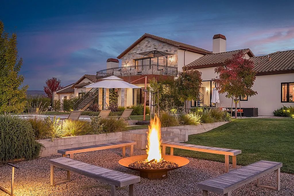 Om Estate — owner-supplied property photograph 11